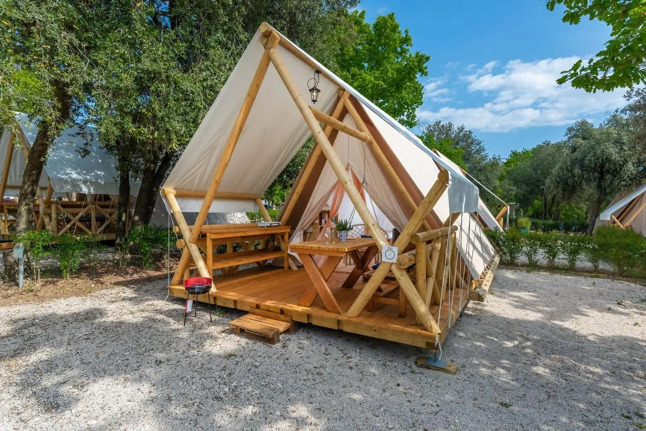 Eco Glamping- Fkk Nudist Camping Solaris بوريتش كرواتيا