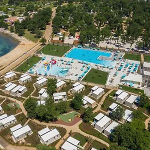  Kemp Adriamar Mobile Homes In Park