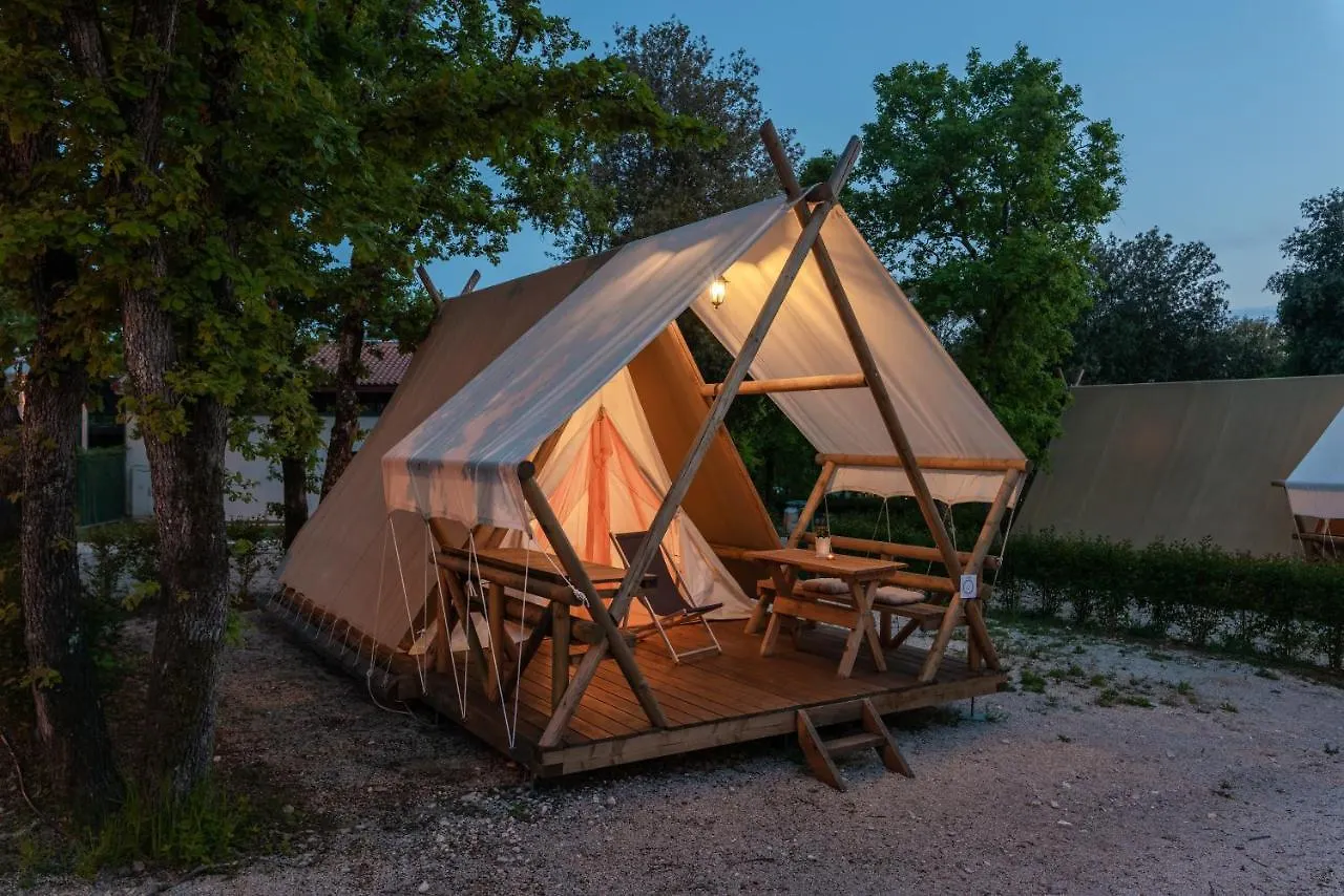 Eco Glamping- Fkk Nudist Camping Solaris Porec 0*,